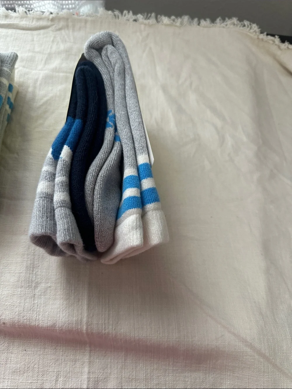all in motion  Heavyweight Crew Socks - Blue, Gray, White (2 Pack) each NWT